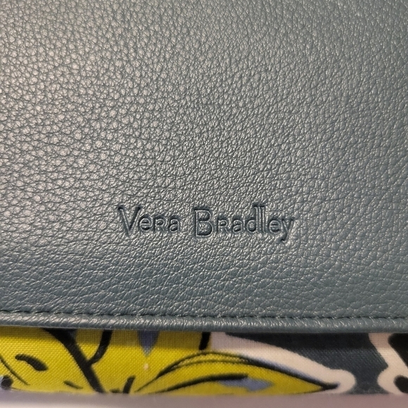 Vera Bradley NWT Falling Flowers RFID Audrey Wallet. - Picture 4 of 15